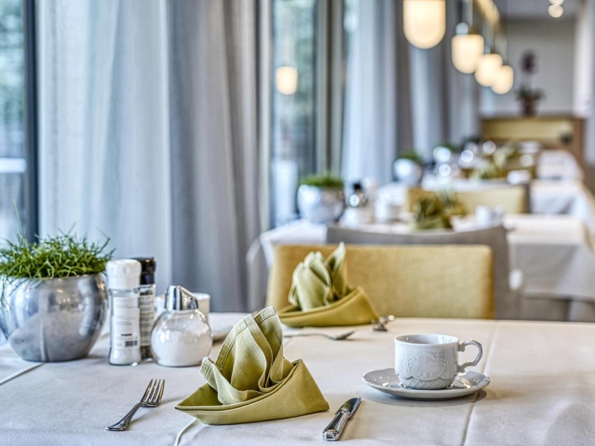 Hotel Traubenheim Tirolo Bagian luar foto