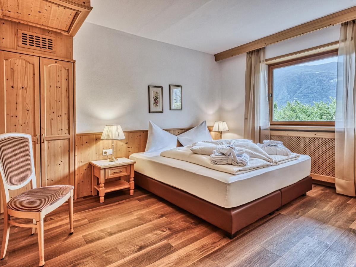 Hotel Traubenheim Tirolo Bagian luar foto